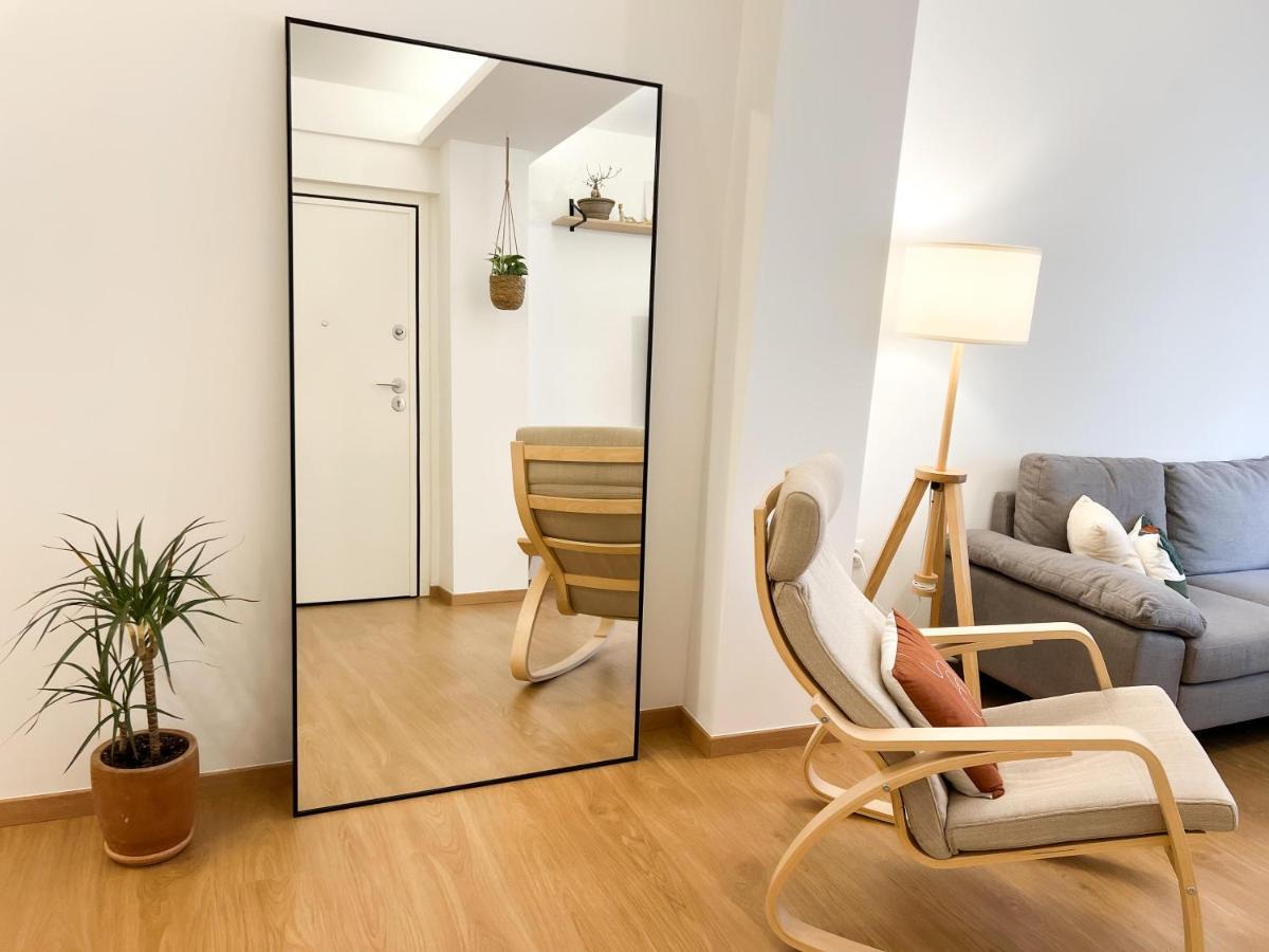 Comfy 2 Bdr Apt In Petralona - Next To Metro Atina Dış mekan fotoğraf